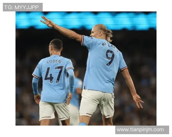 曼城迎战利物浦，英超经典对决激烈上演，谁能笑到最后